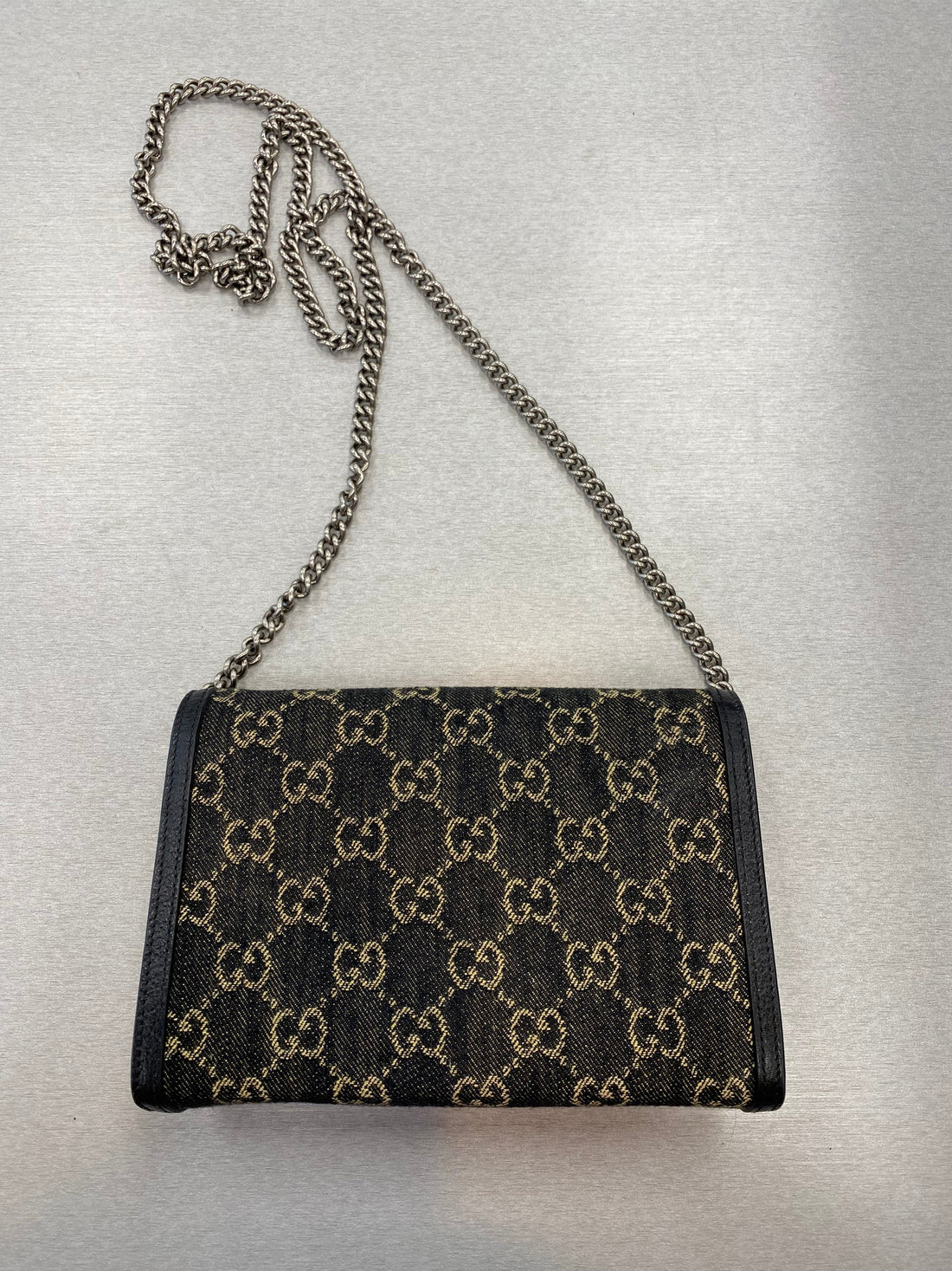Crossbody Luxury Designer By Gucci  Size: Small