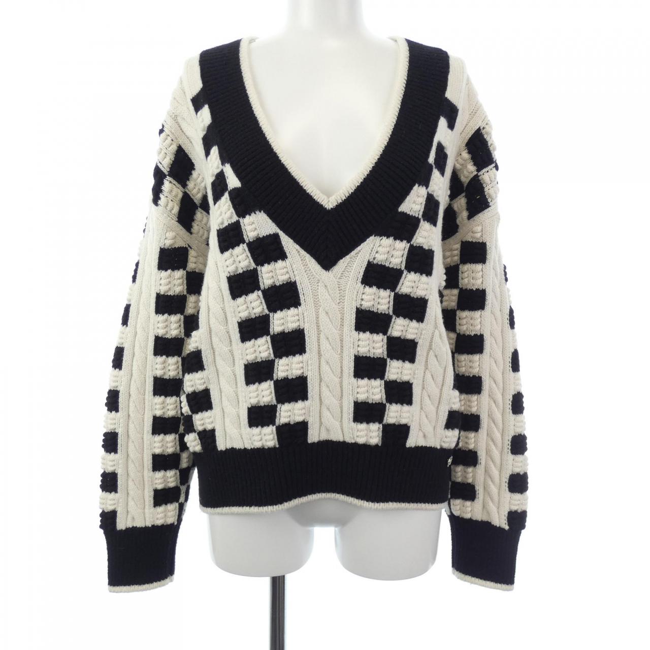 Chanel P74123K10621 Cashmere Knit