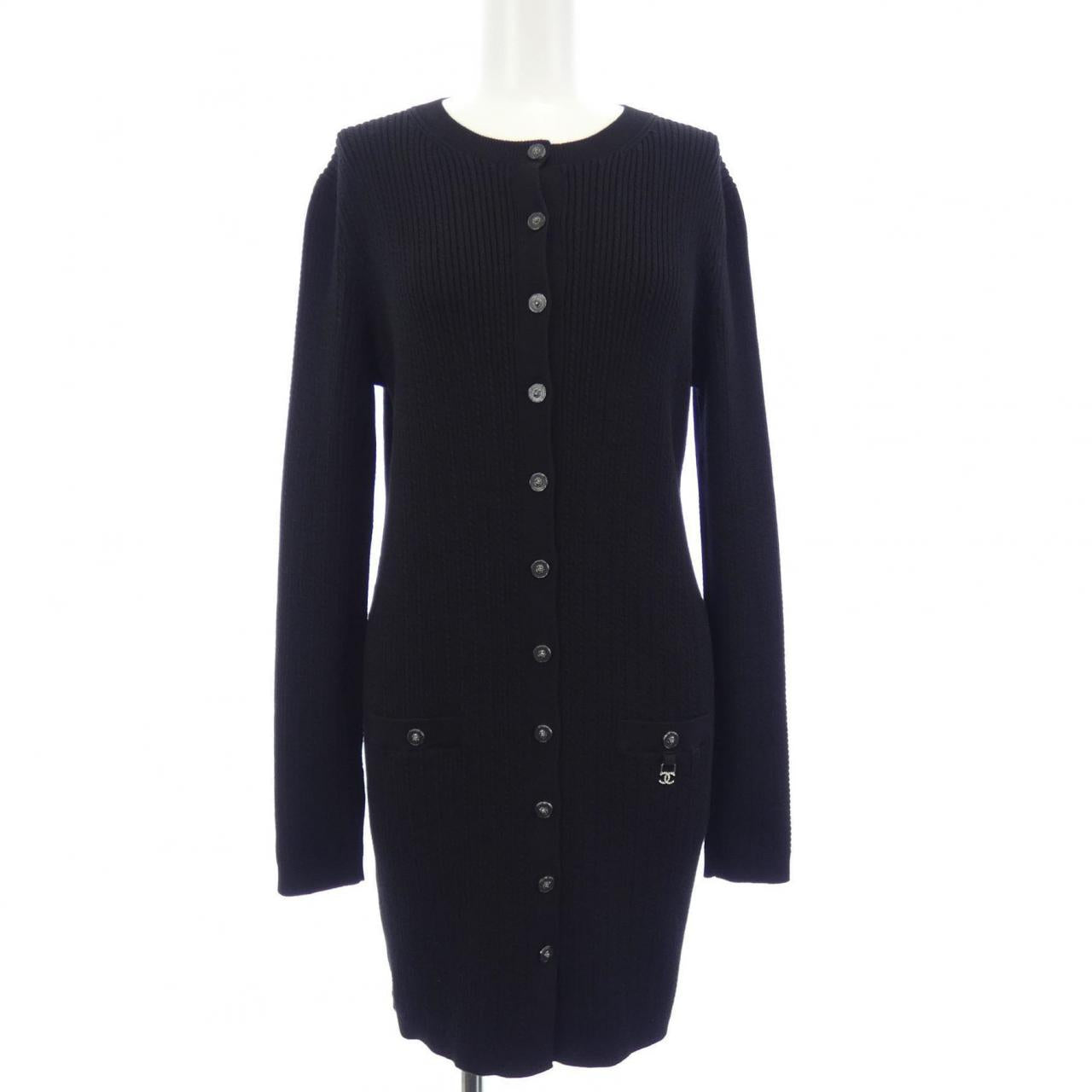 Chanel P72202K10390 Long Cardigan