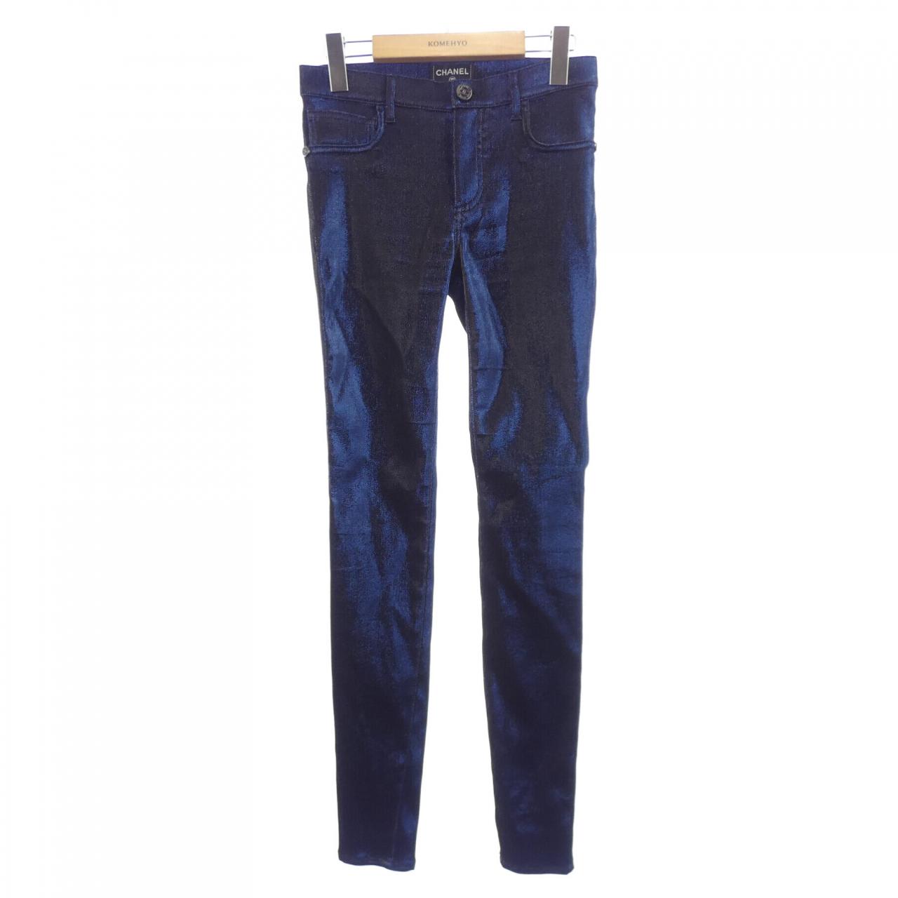 Chanel P50219V36929 Pants