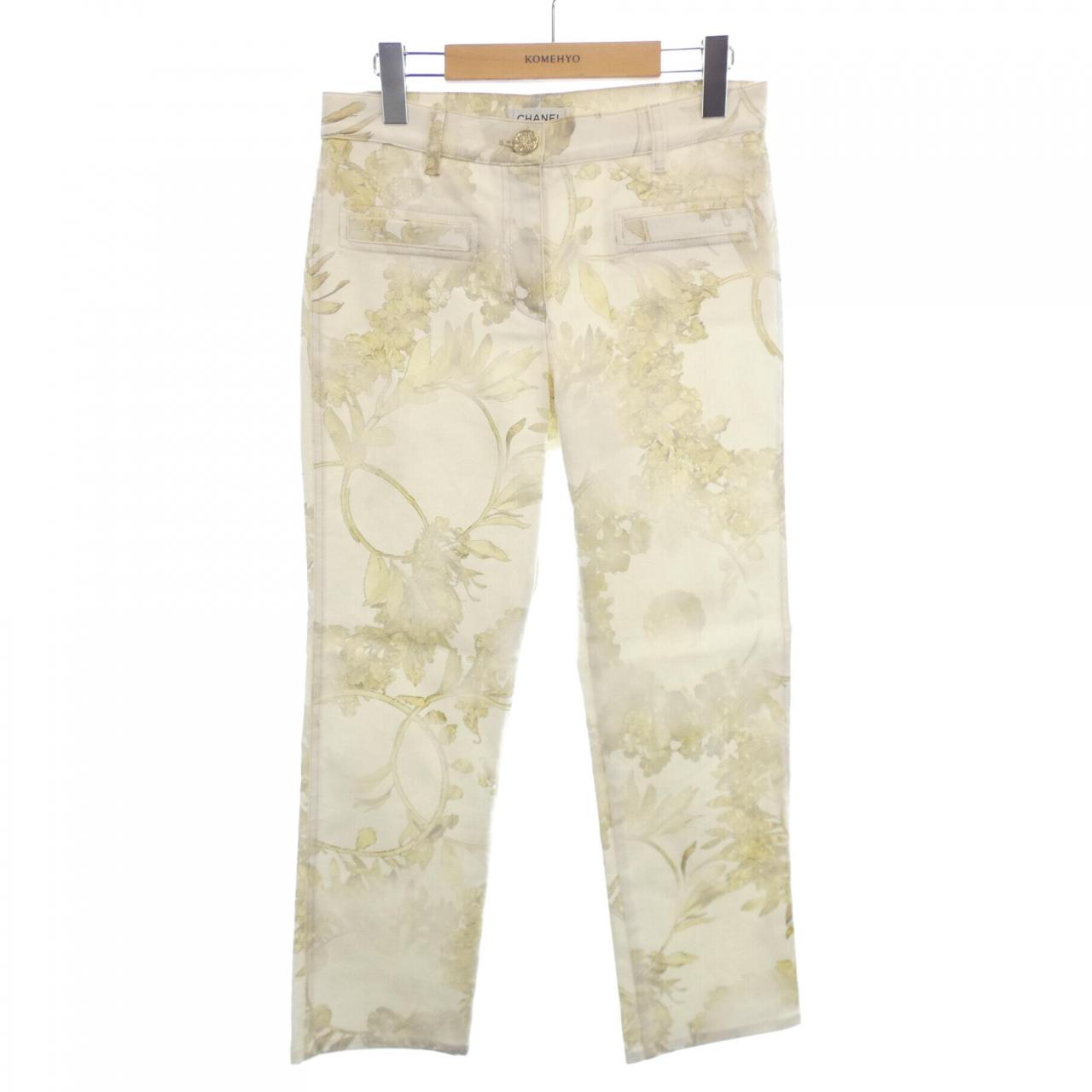 Chanel P57940V44059 Jeans