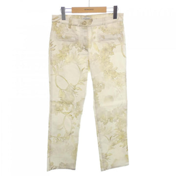 Chanel P57940V44059 Jeans