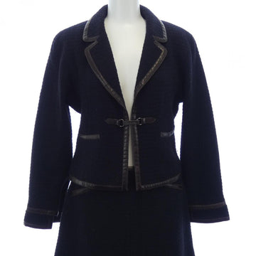 Chanel P16177V08882 Suit