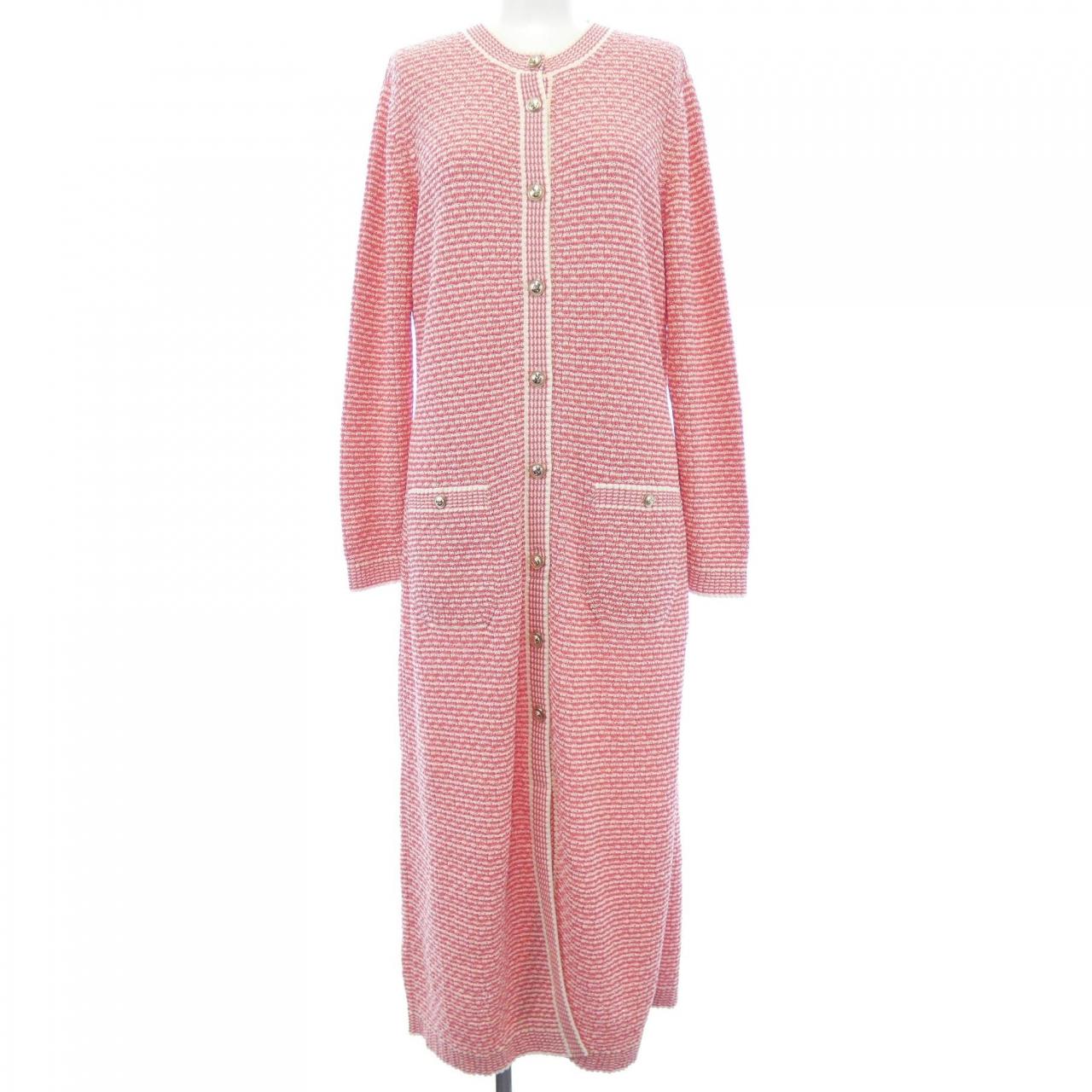 Chanel P70398K10019 Long Cardigan