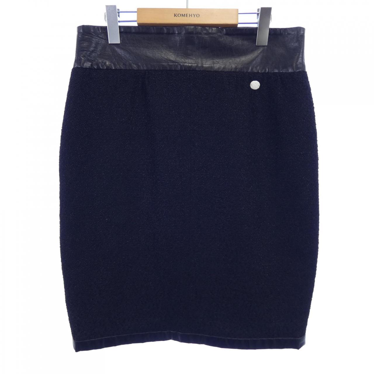 Chanel P50723V37722 Skirt