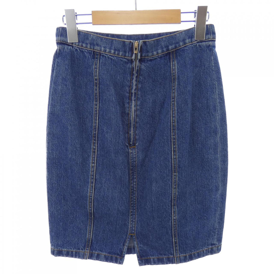 Chanel P73756V65335 Skirt