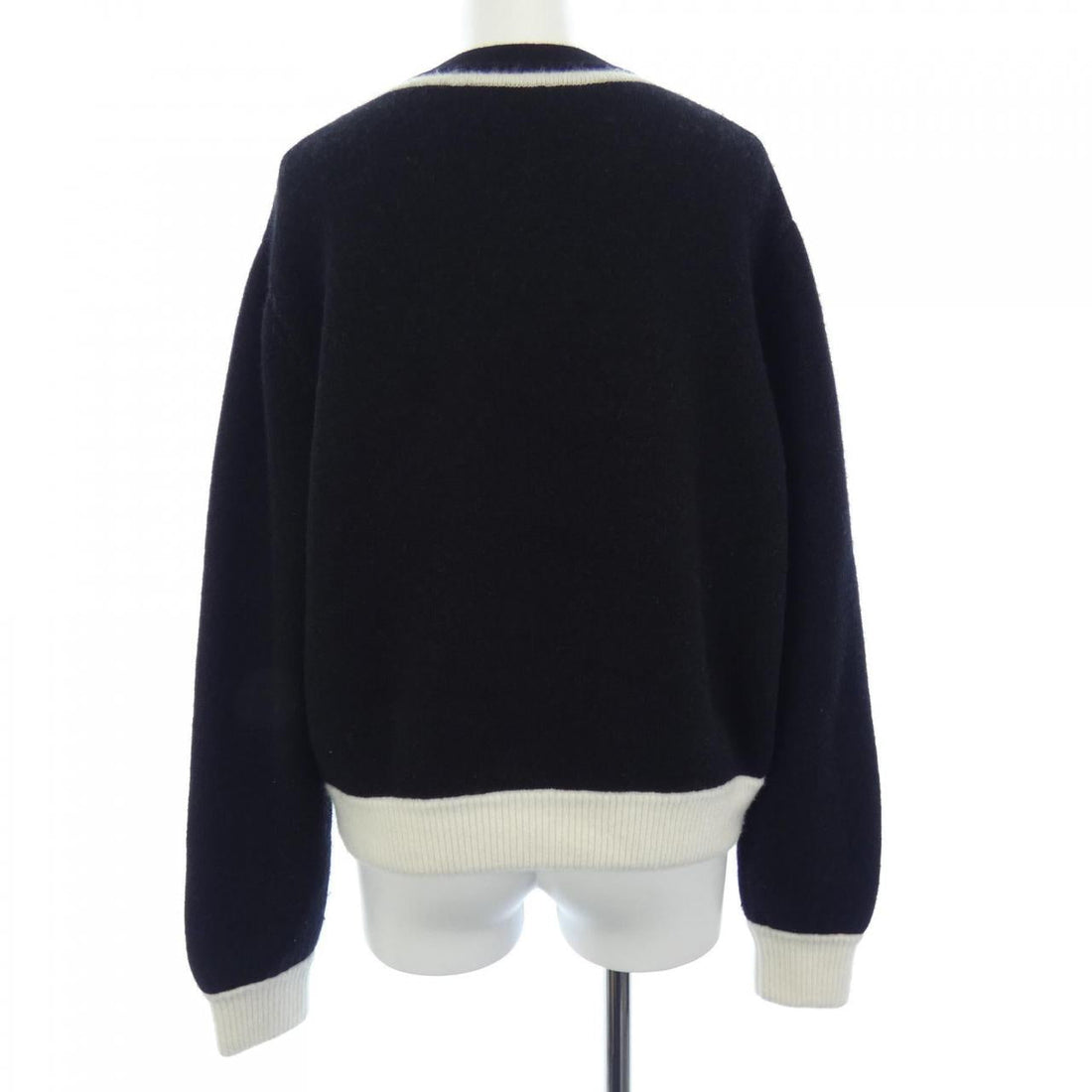 Chanel P71365K10274 Cashmere Cardigan