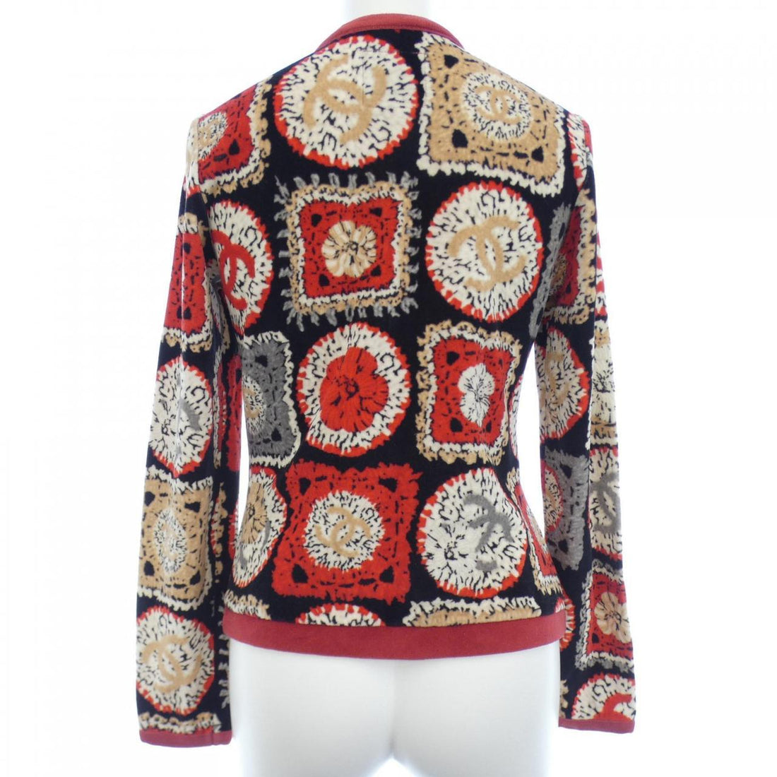 Chanel P35854V25846 09P Cardigan