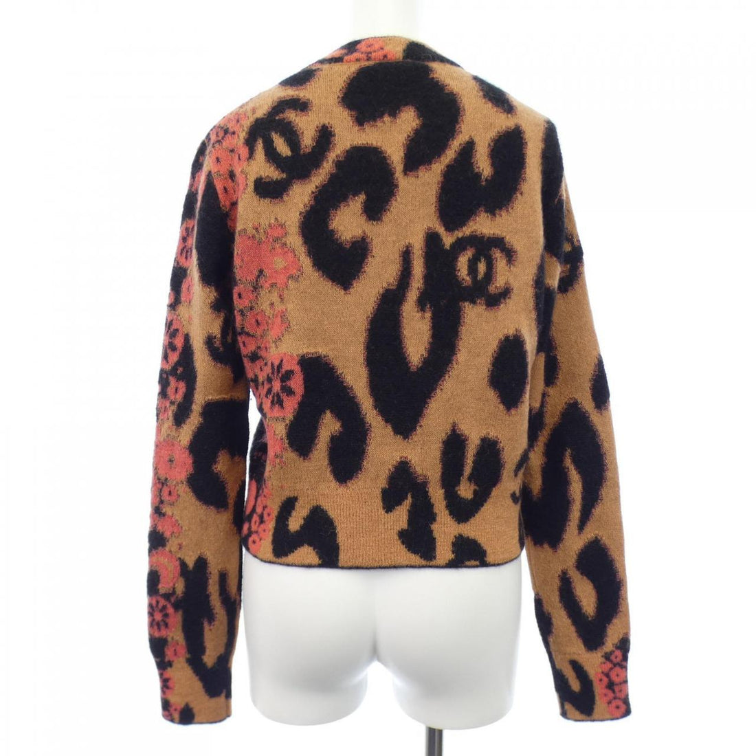 Chanel P75361K10782 23A Cashmere Knit