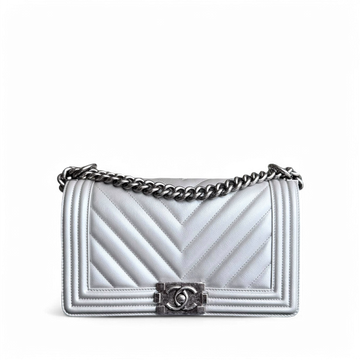 Chanel Boy Medium - Caviar 25CM Chevron Metallic Silver Ruthenium Silver Hardware Series 22