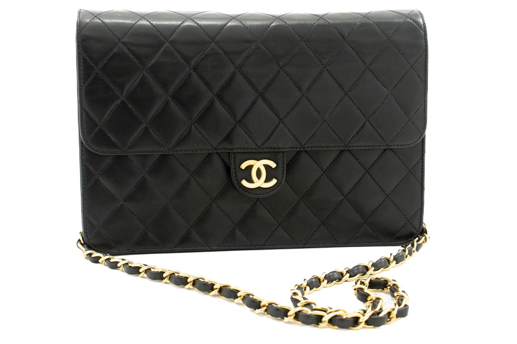 CHANEL Chain Shoulder Bag Clutch Black Quilted Flap Lambskin Purse j98