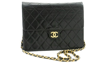 CHANEL Small Chain Shoulder Bag Clutch Black Quilted Flap Lambskin j60
