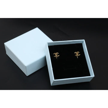 Very Good ( Rank A) ?CHANEL Coco Mark Gold 24 Plated Earrings ?25070701
