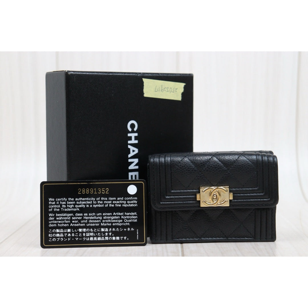 Good ( Rank AB)?Chanel Caviar Skin Black Wallet Made In 2019-2020Year?25052917