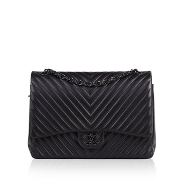 Chanel Classic Flap Maxi So Black