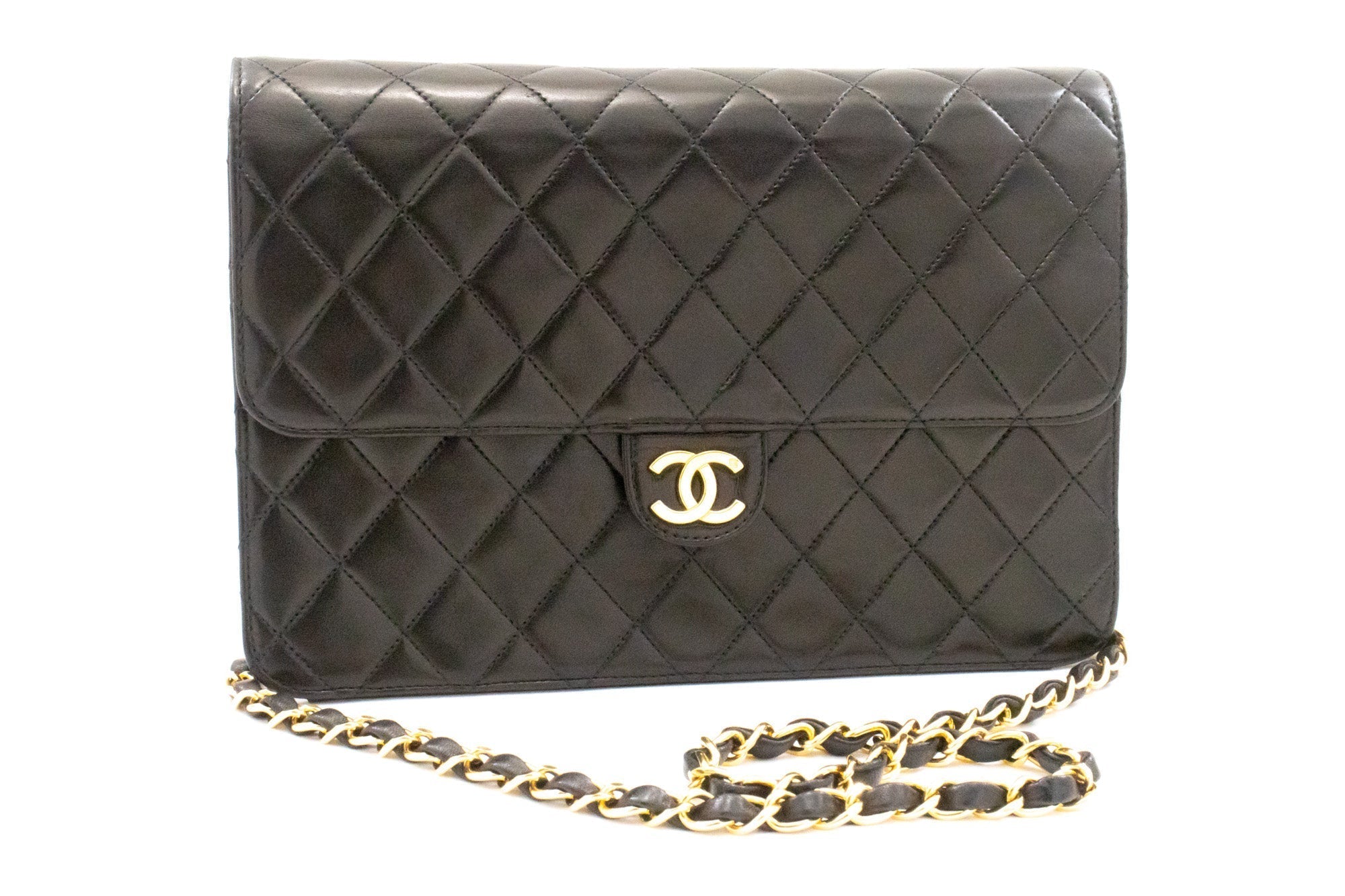CHANEL Chain Shoulder Bag Clutch Black Quilted Flap Lambskin Purse k36