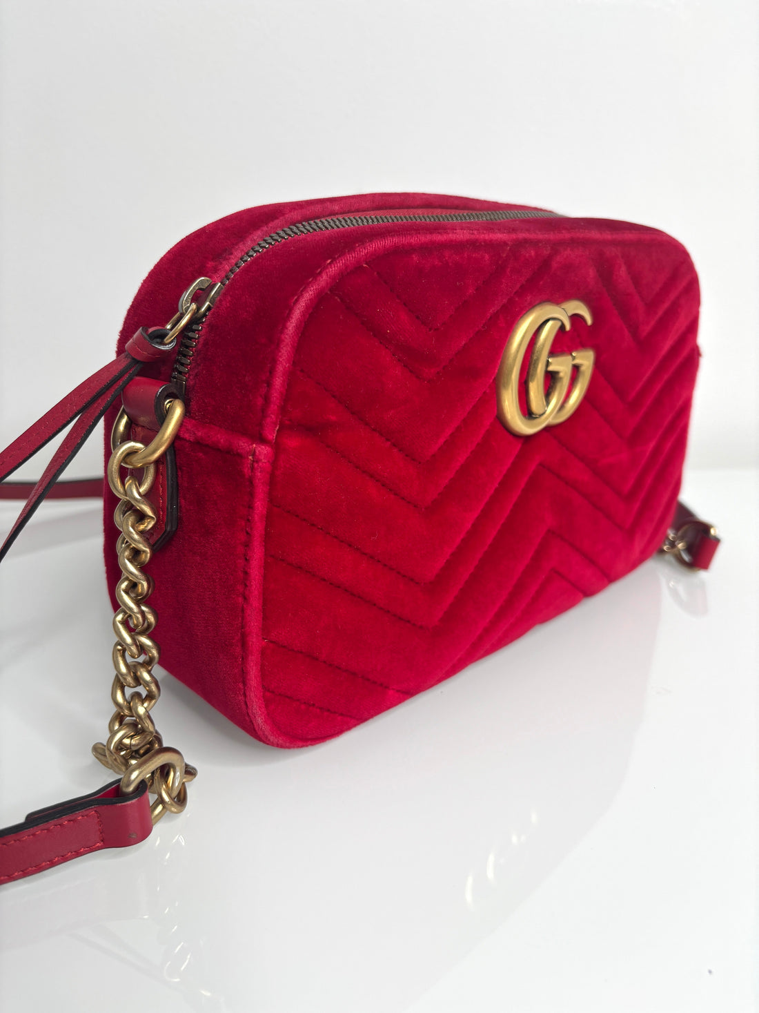 Gucci GG Marmont Matelasse Red Velvet Camera Shoulder Bag