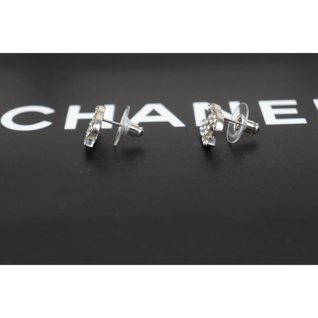 Very Good ( Rank A)? CHANEL Coco Mark Rhinestone Earrings?V25061204