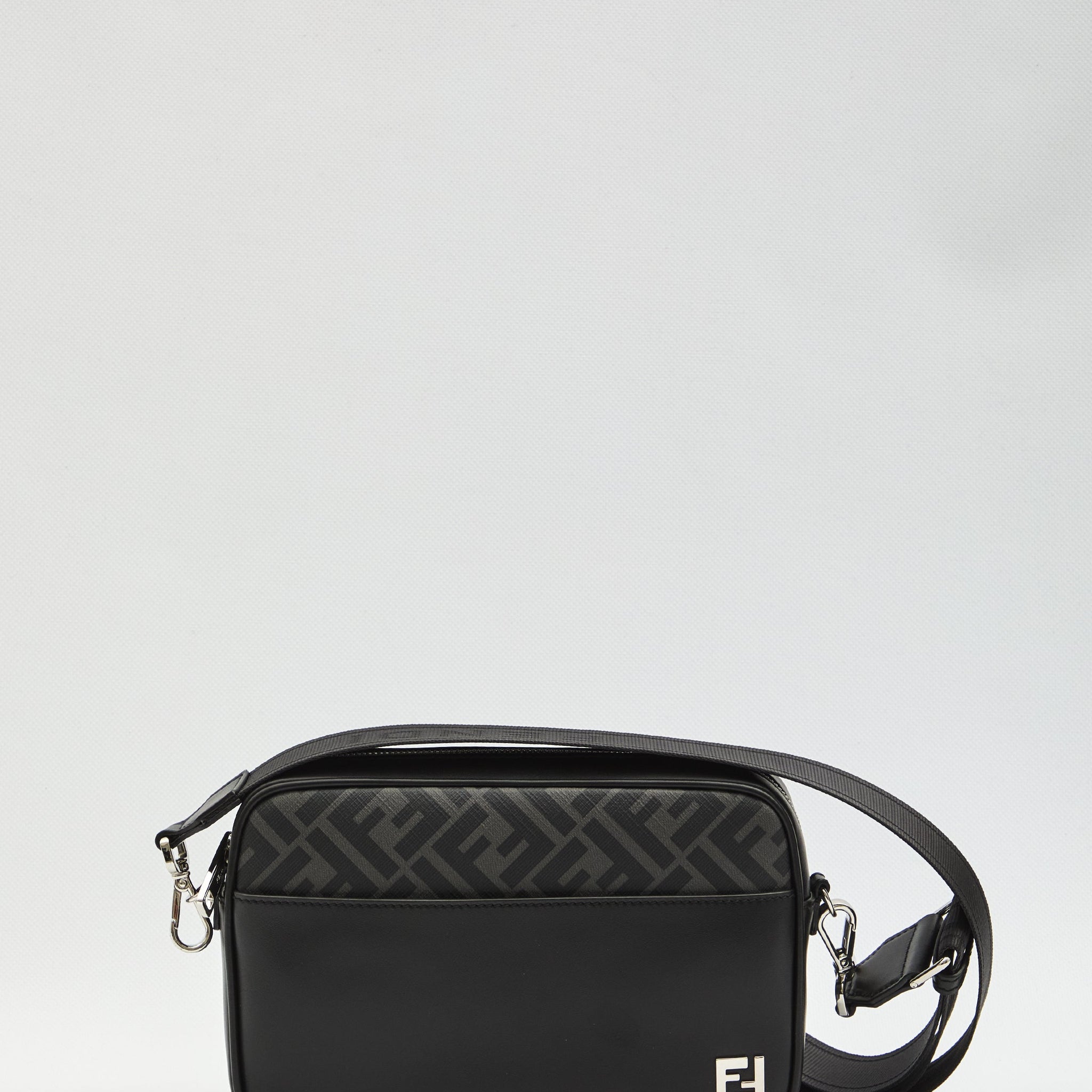 FENDI Mini Camera Case with External Pocket - 22x15x4.5 cm