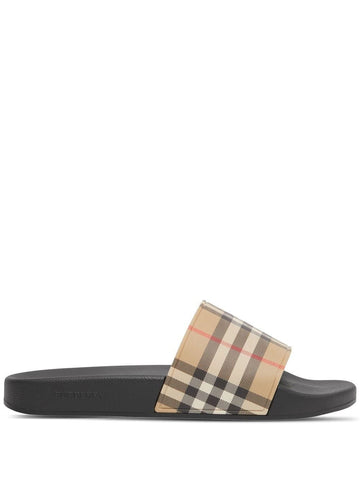 BURBERRY Chic Flat Slide Sandals