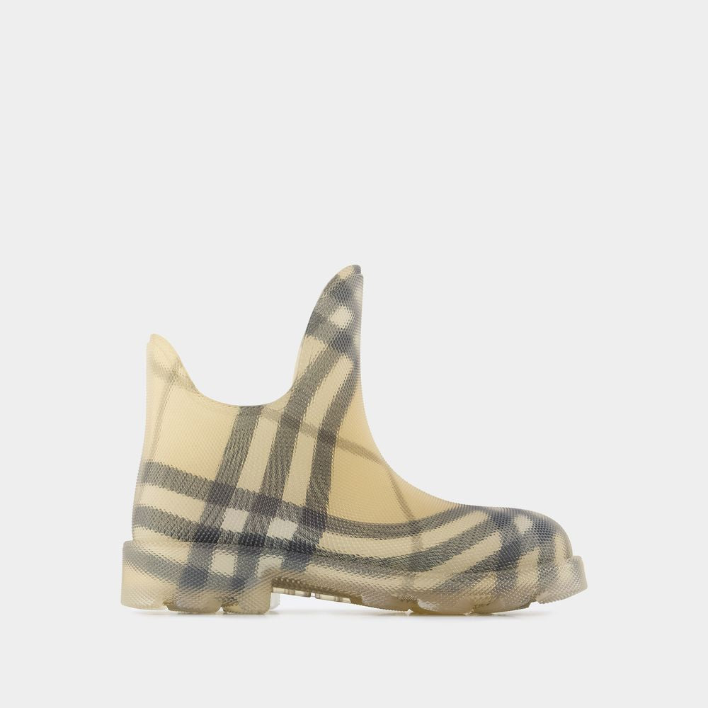 BURBERRY Chic Low Ankle Boots for Women