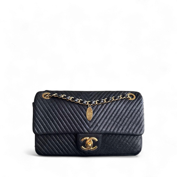 Chanel Seasonal Flap Medium - 25CM Surpique CC Herringbone Medallion Flap Chevron Goatskin Black Gold Hardware Series 21