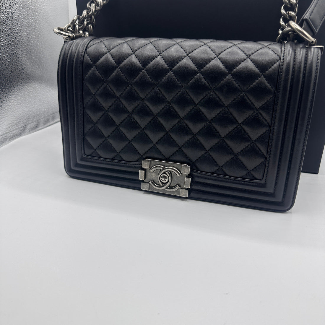 Chanel Boy Black leather Crossbody Bag