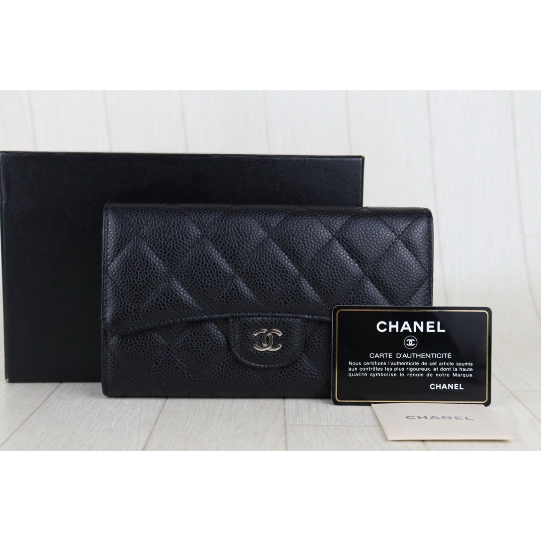 Excellent?Rank SA??Chanel Caviar Skin Black  Wallet Made In 2015-2016Year ?S25061703
