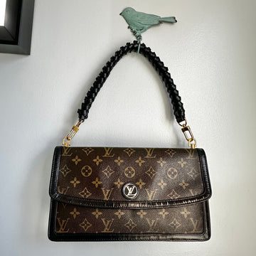 The Crane -Prestige Totes Bags Monogram LV Shoulder Bag
