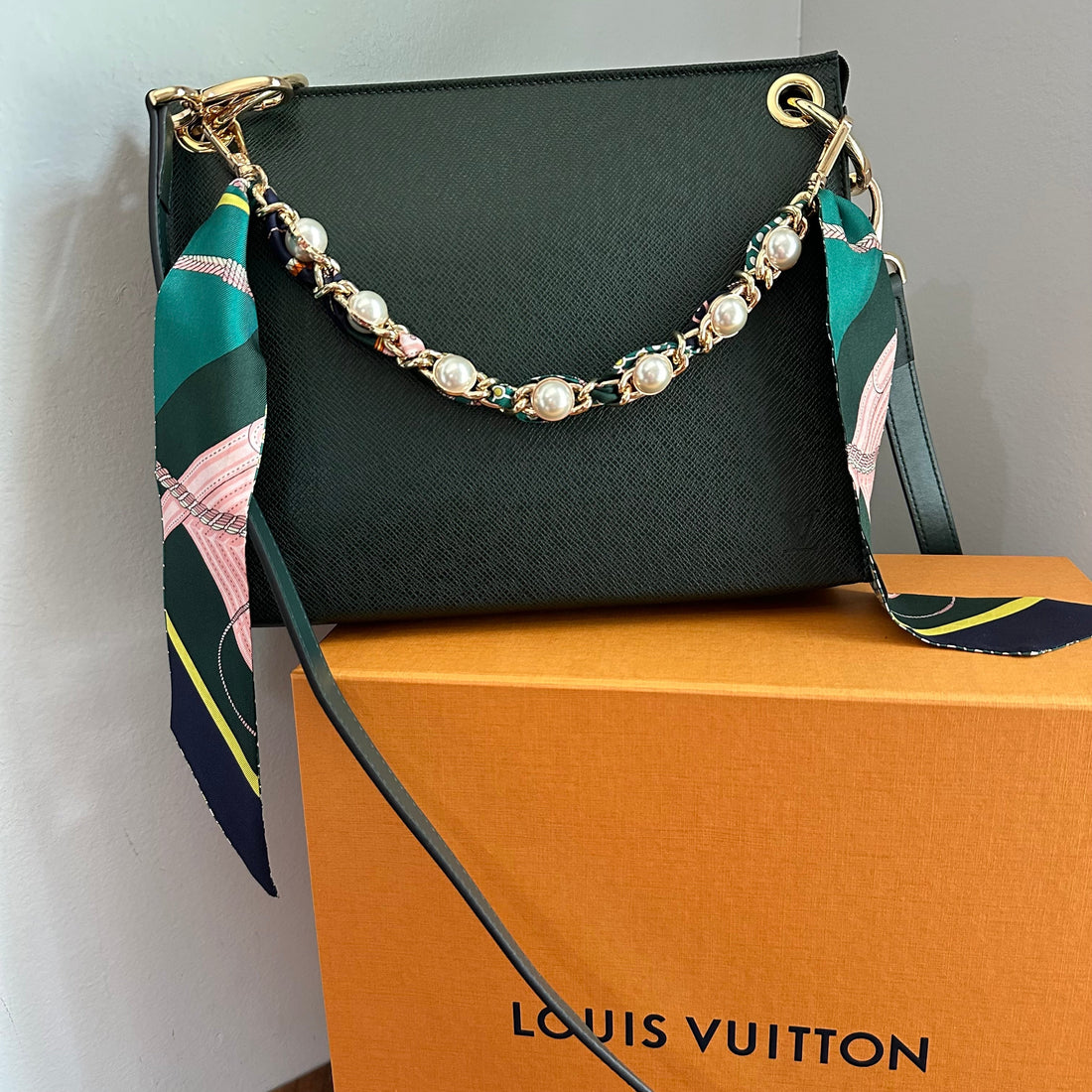The Swan Crossbody -Prestige Totes Bags LV Taiga Leather in Dark Green