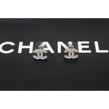 Very Good ( Rank A)? CHANEL Coco Mark Rhinestone Earrings?V25061204