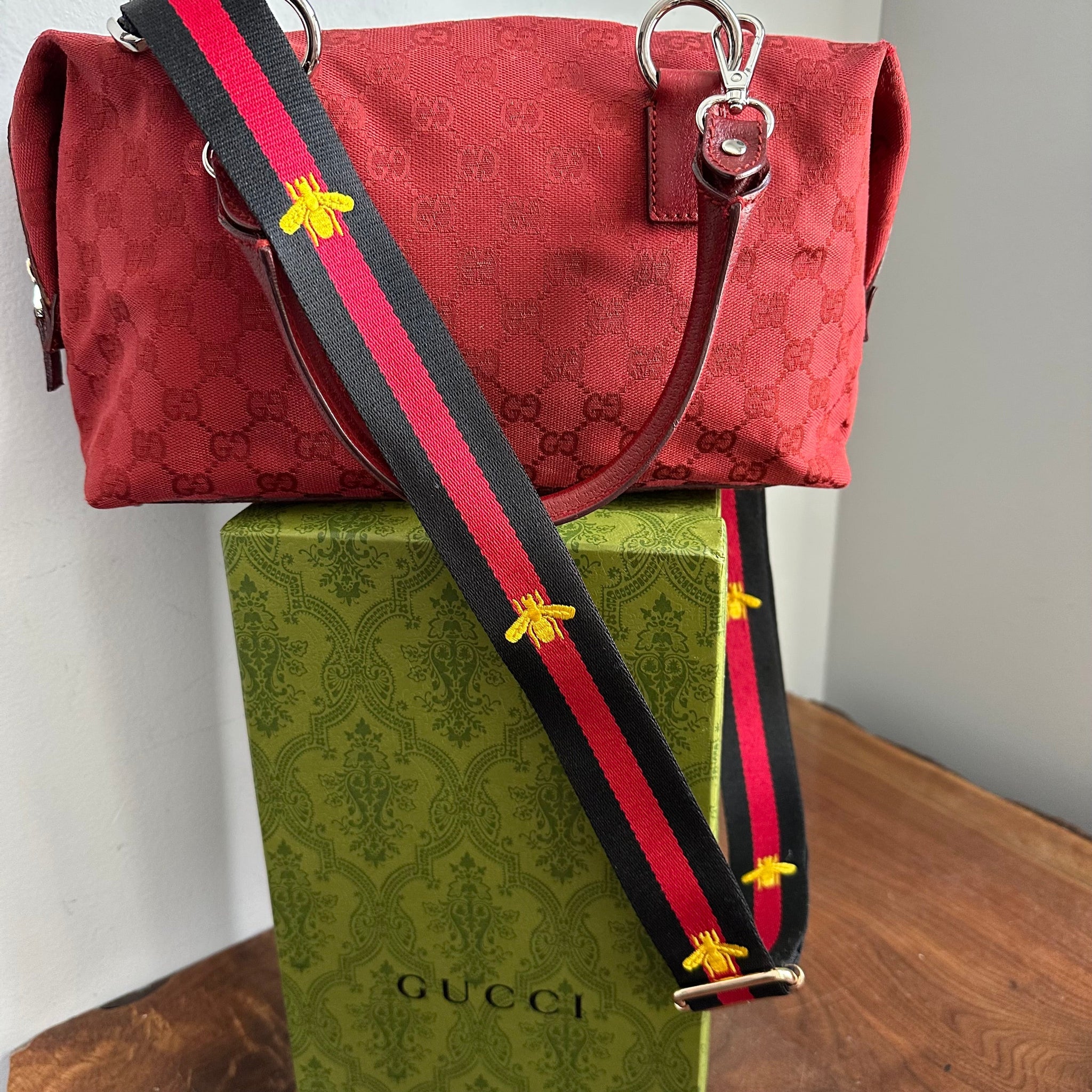 The Full Falcon Crossbody/Handbag - Prestige Totes Bags Gucci in Red Canvas