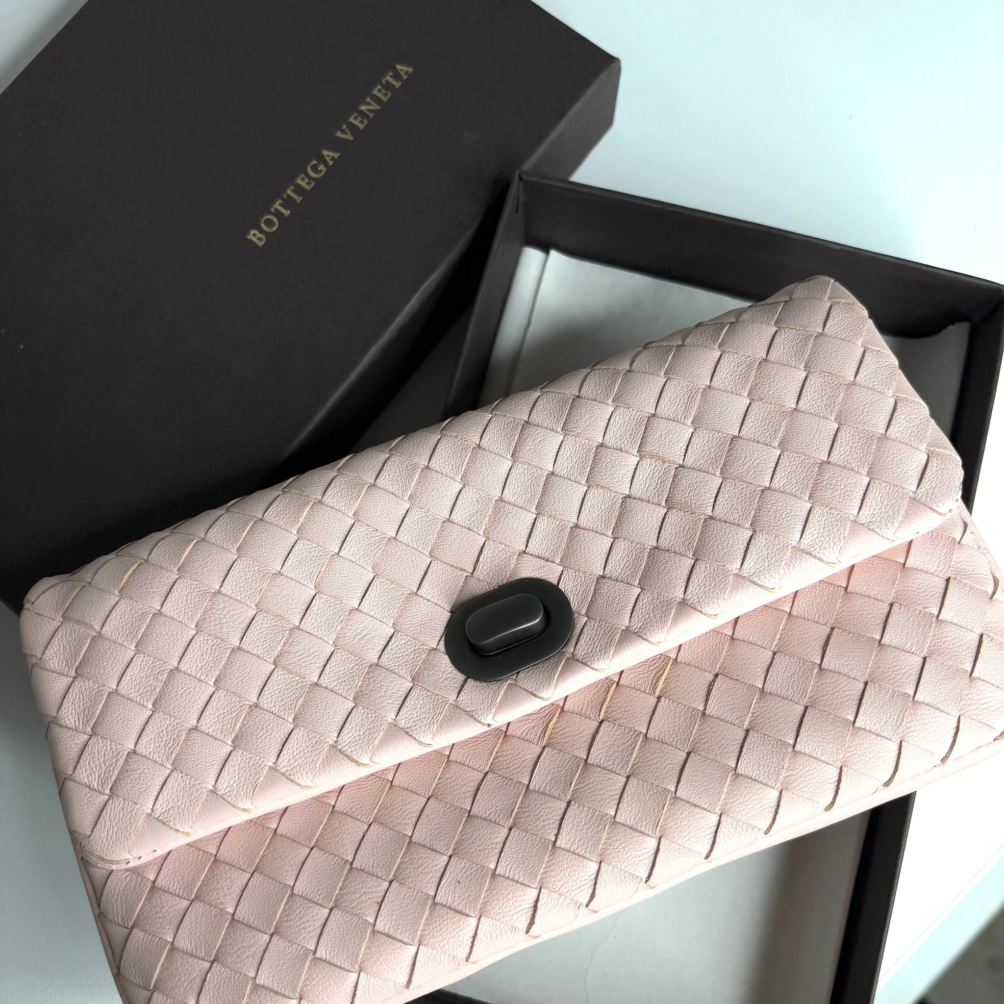 Bottega Veneta Intrecciato Leather Turnlock Pouch Clutch Bag