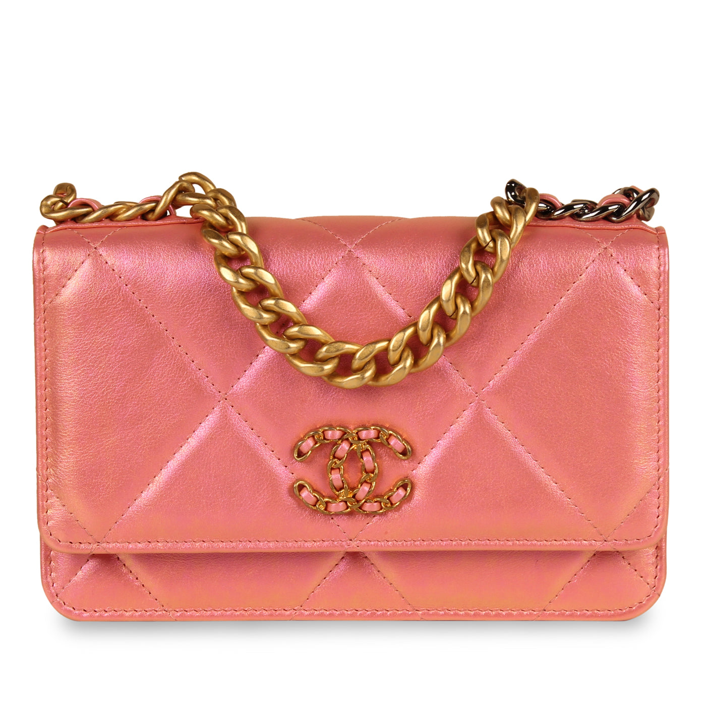 Chanel 19 WOC Iridescent