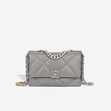 Chanel 19 Small
