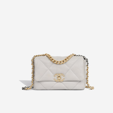 Chanel 19 Small