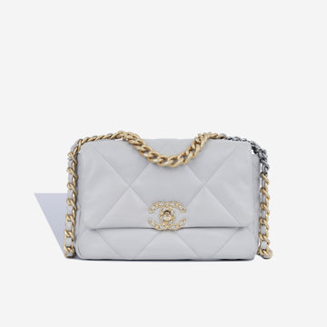 Chanel 19 Small