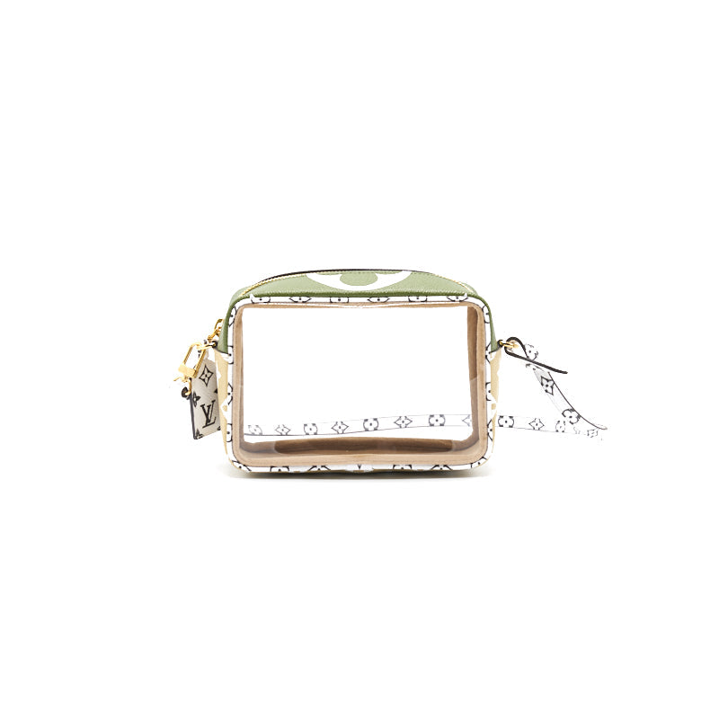 LOUIS VUITTON Beach Pouch Monogram Giant Canvas Transparent Bag