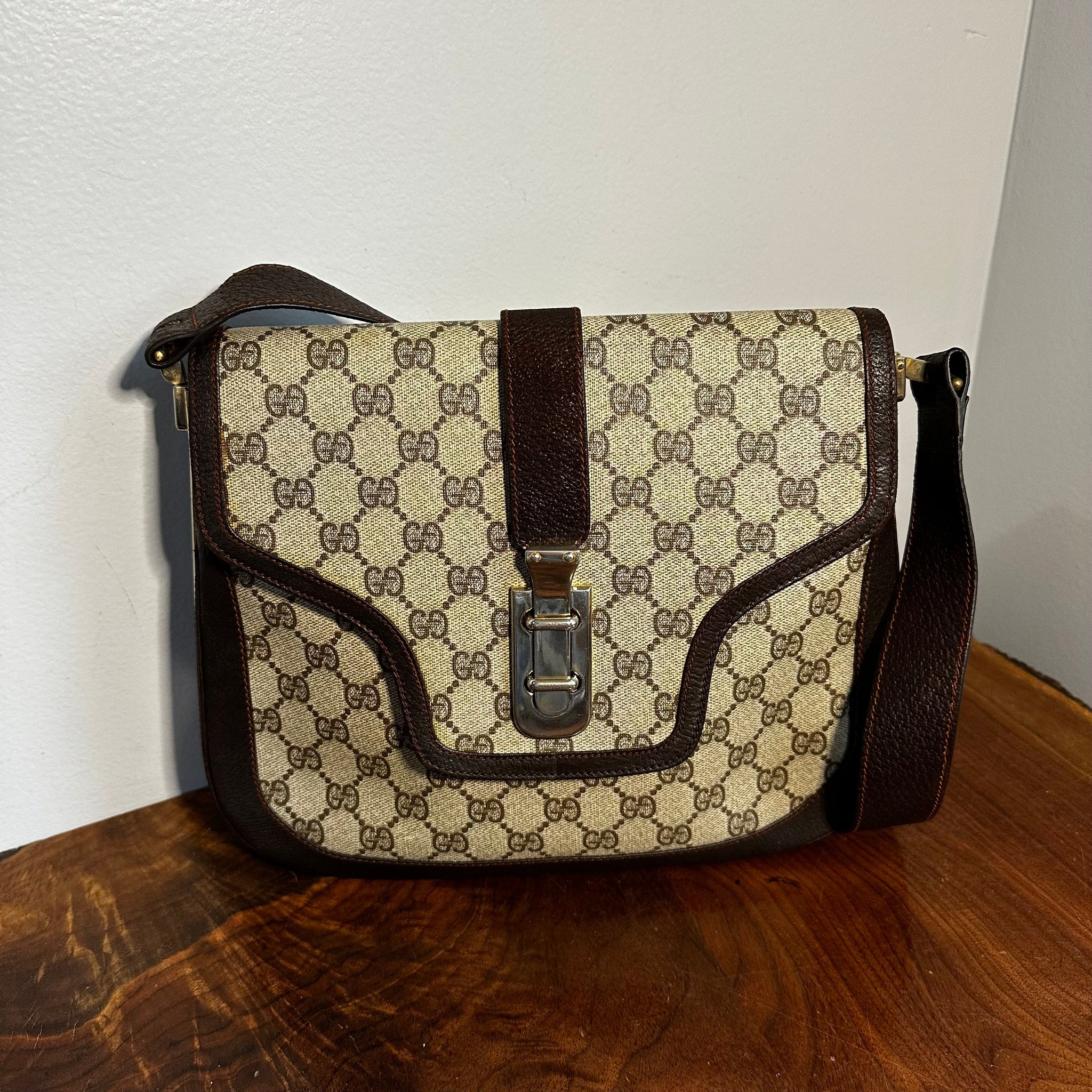 The Junco Shoulder Bag - BrownPrestige Totes Bags Gucci GG