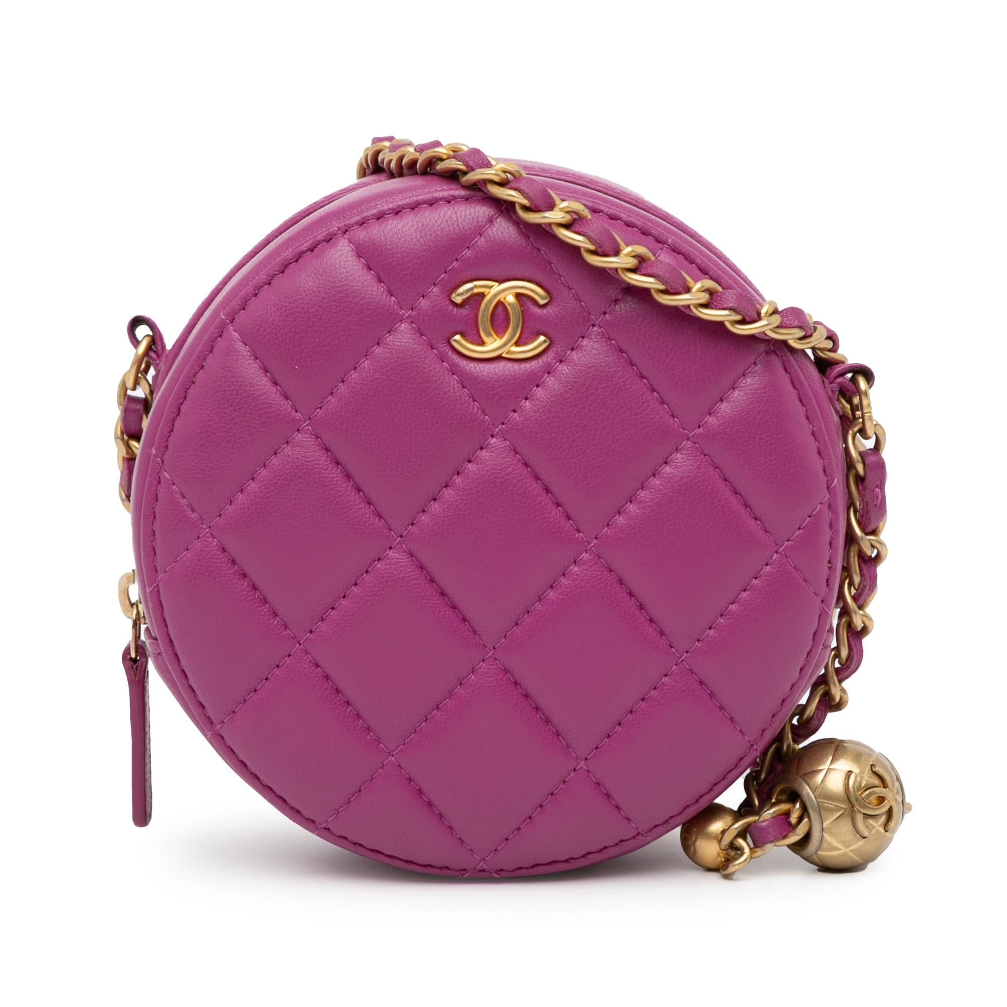 Chanel CC Quilted Lambskin Pearl Crush Round Clutch with Chain (SHG-oOV0JN)