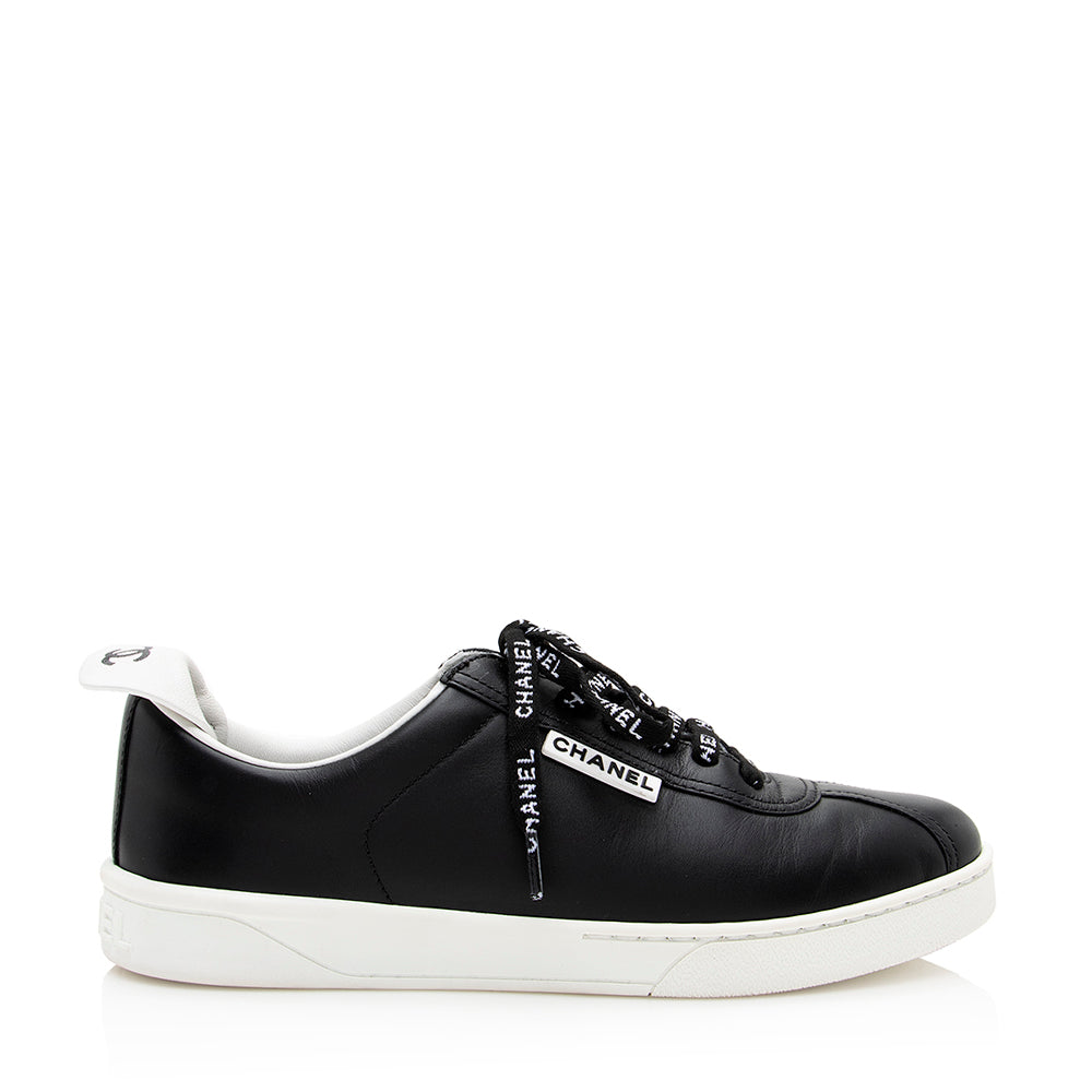 Chanel Calfskin Classic Sneakers - Size 7 / 37 (SHF-19557)
