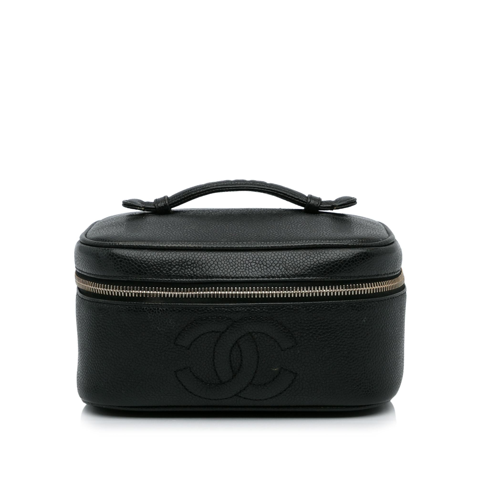 Chanel Caviar CC Vanity Bag (SHG-KtqvjT)