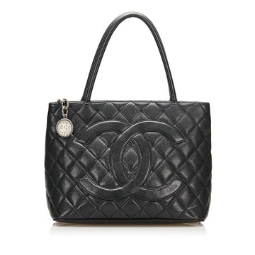 Chanel Caviar Medallion Tote (SHG-35918)