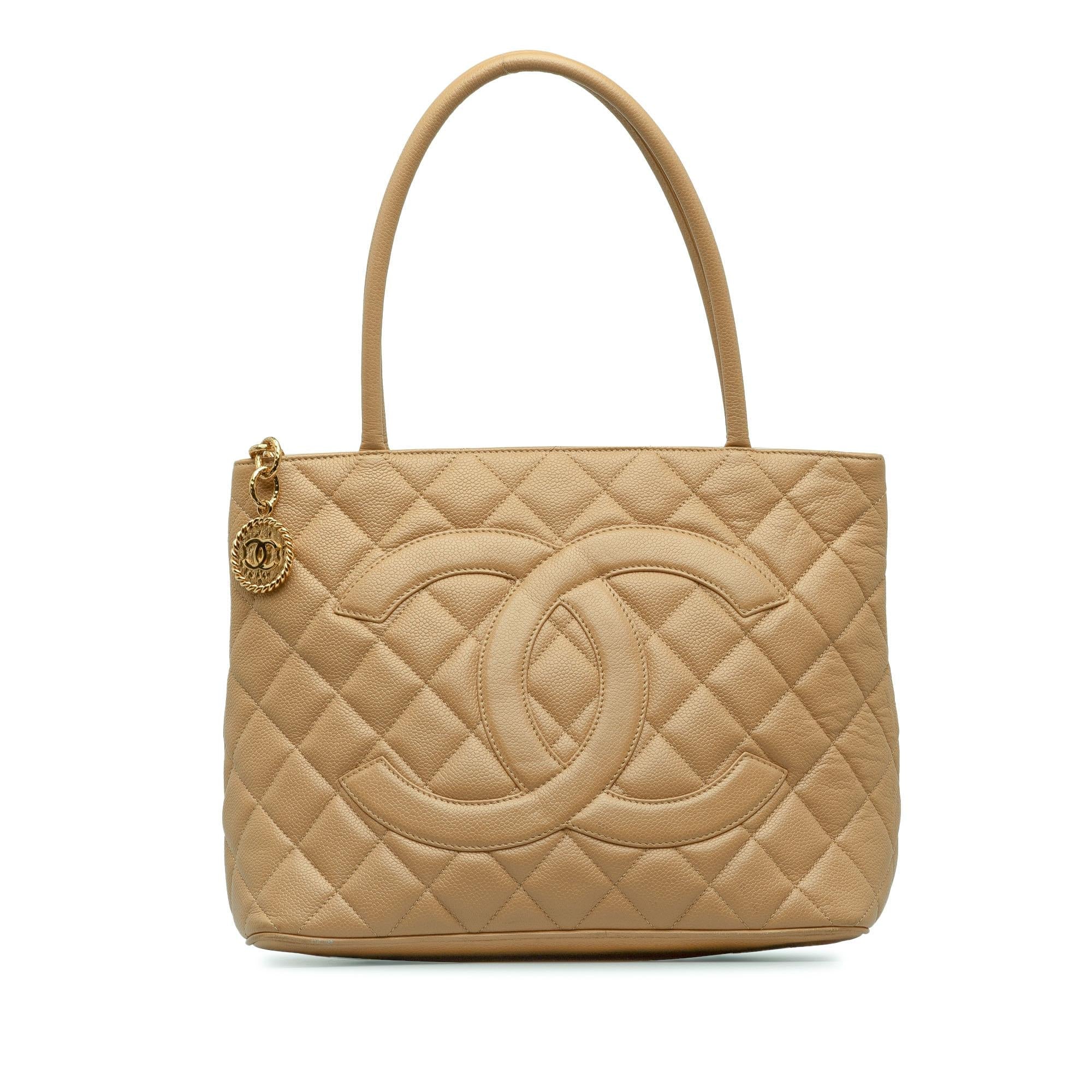 Chanel Caviar Medallion Tote (SHG-KPnZ58)