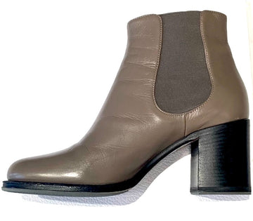 CHANEL BROWN LEATHER CHUNKY HEEL BOOTS