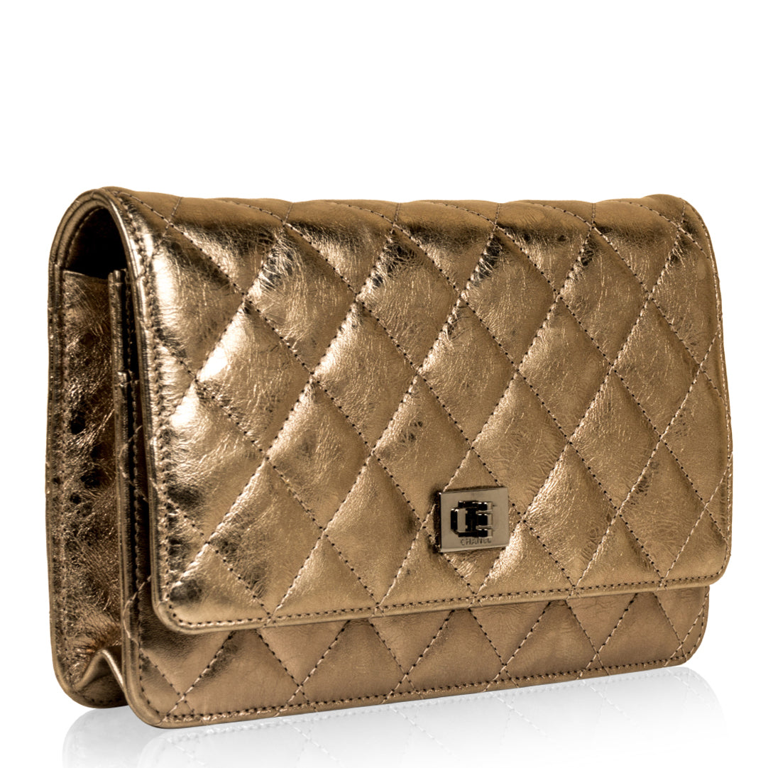 Chanel Re-issue Wallet on Chain