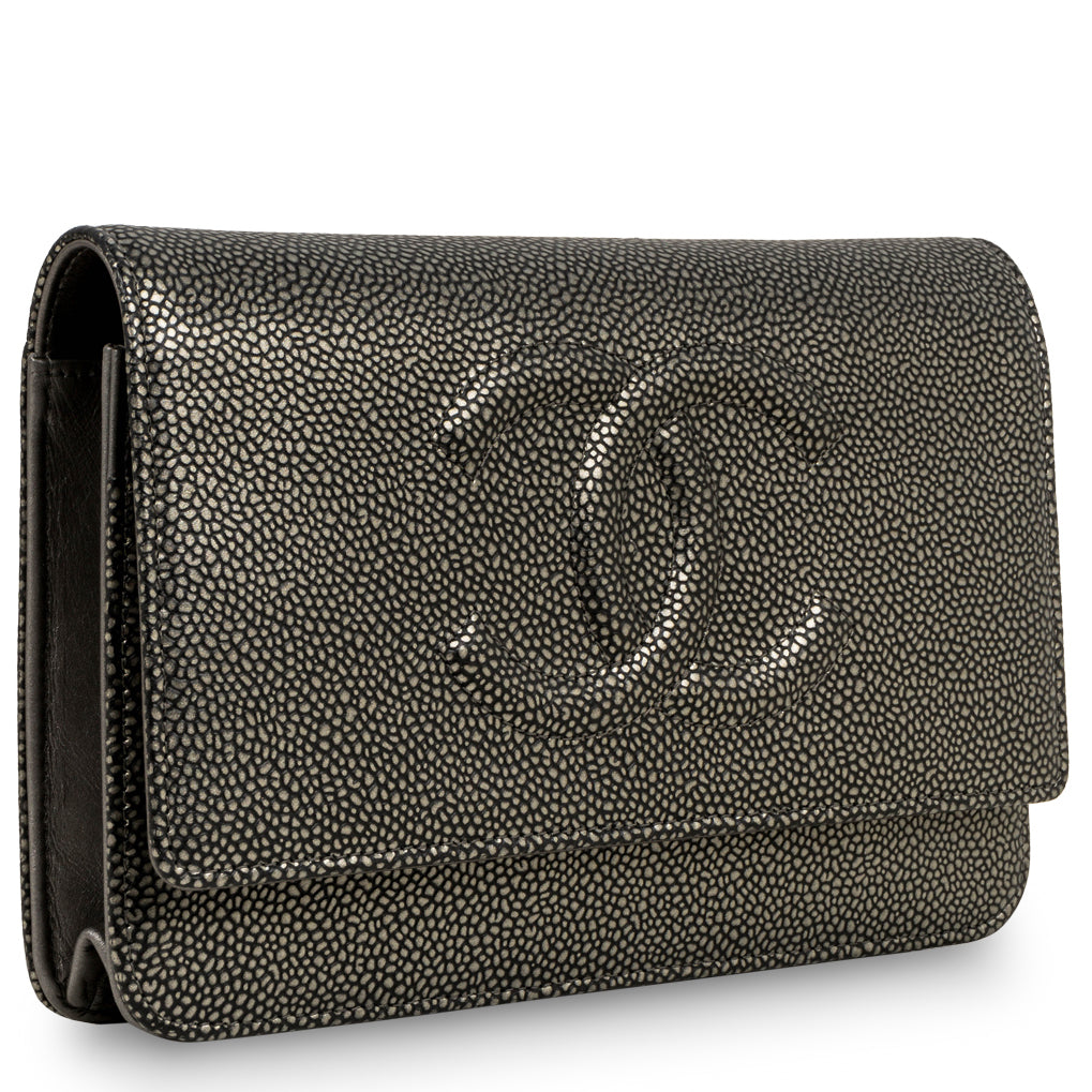 Chanel Classic CC Wallet on Chain