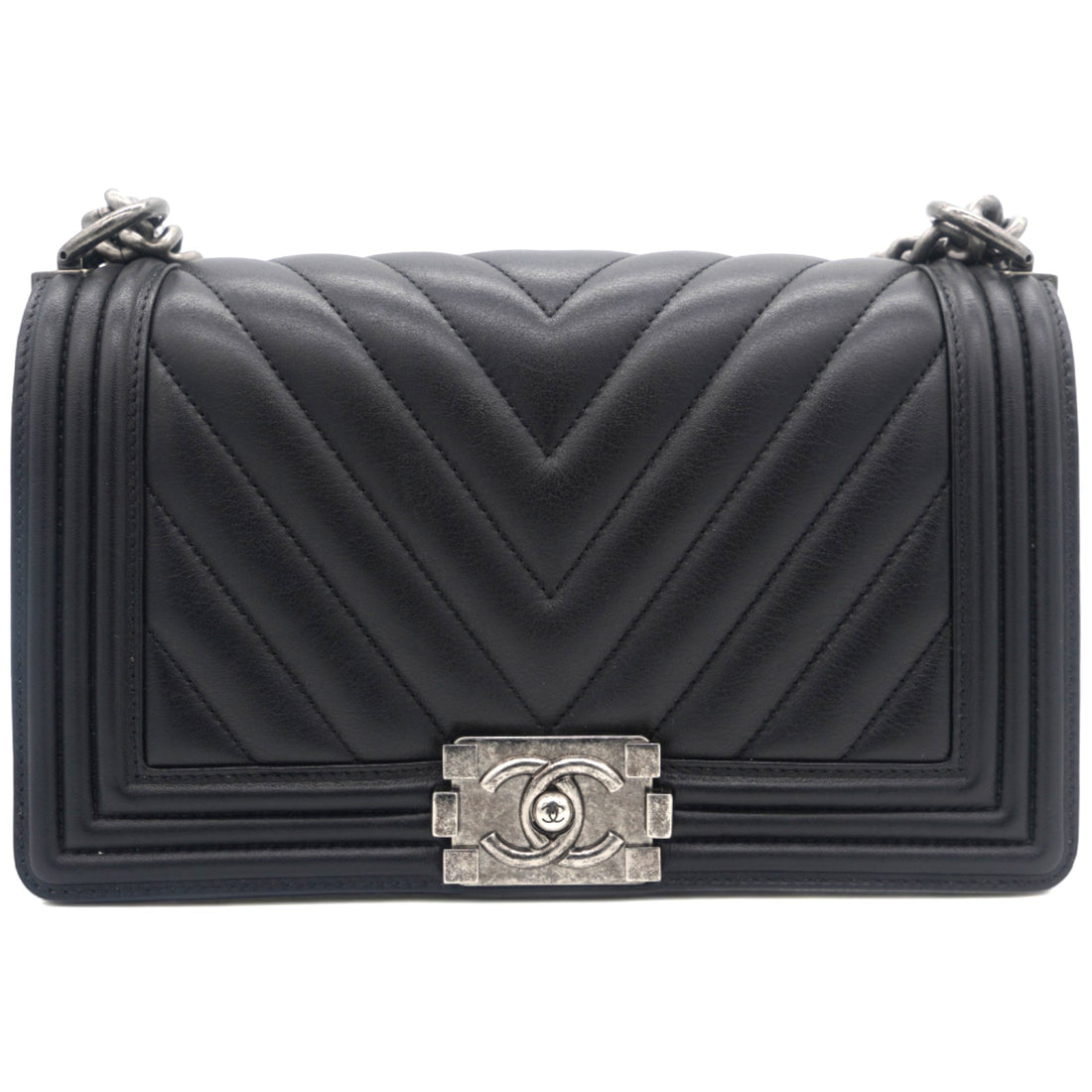 Chanel Boy Flap Chevron Calfskin Silver-tone Medium Black