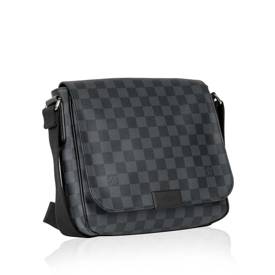 Louis Vuitton District PM