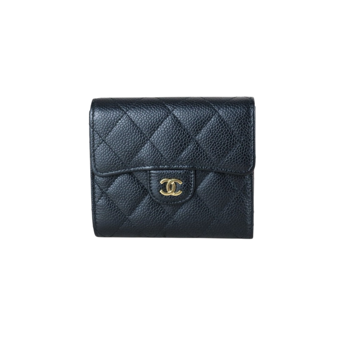 Very Good ( Rank A)?Chanel Caviar Skin Black Wallet Made In 2016-2017Year ?S25071505